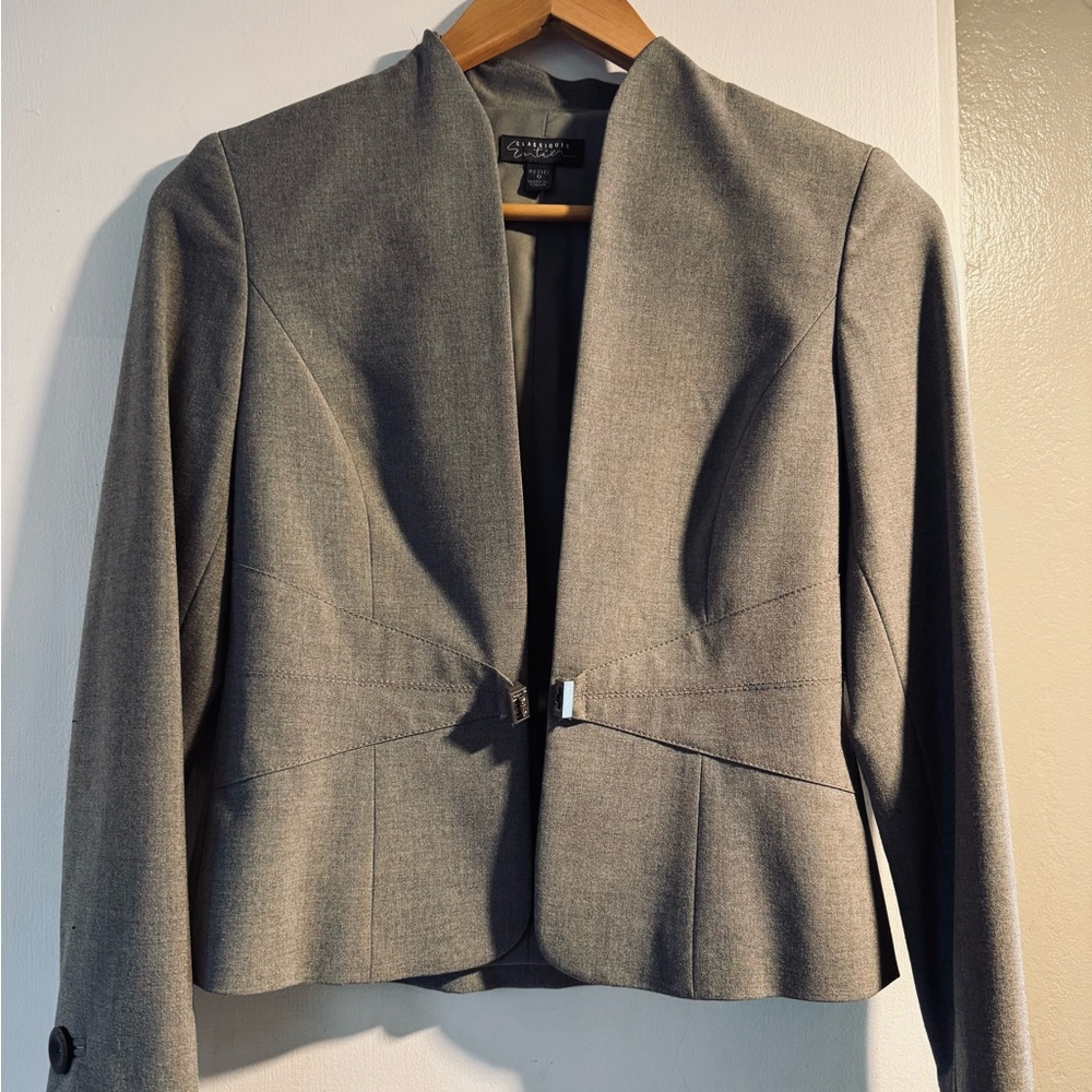 Classiques gray blazer.  Perfect condition. Never worn.  Size 0